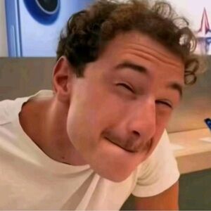 Meet your Posher, Cherry